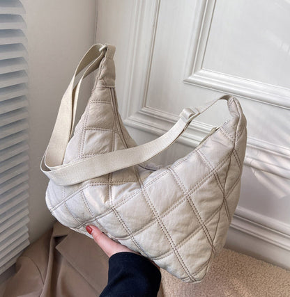 Zafira's Luxe Gewatteerde Puffer Tas - Stijlvolle en Ruime Schoudertas met Verstelbare Band voor Ultiem Comfort
